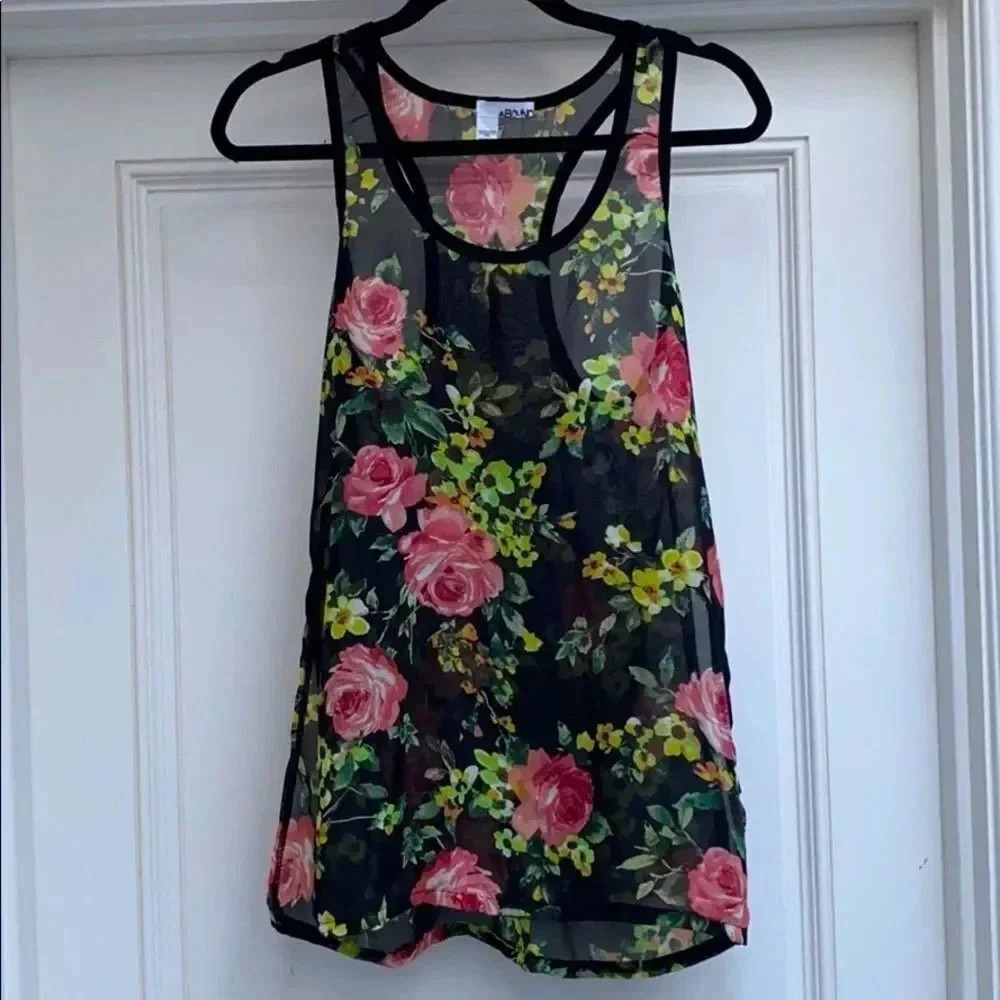 Abound Sheer Floral Roses Sleeveless Racer back Black Pink Blouse Size M - Picture 10 of 13